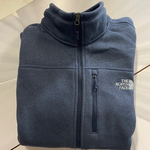 The North Face fleece jacket - Picture 3 of 4